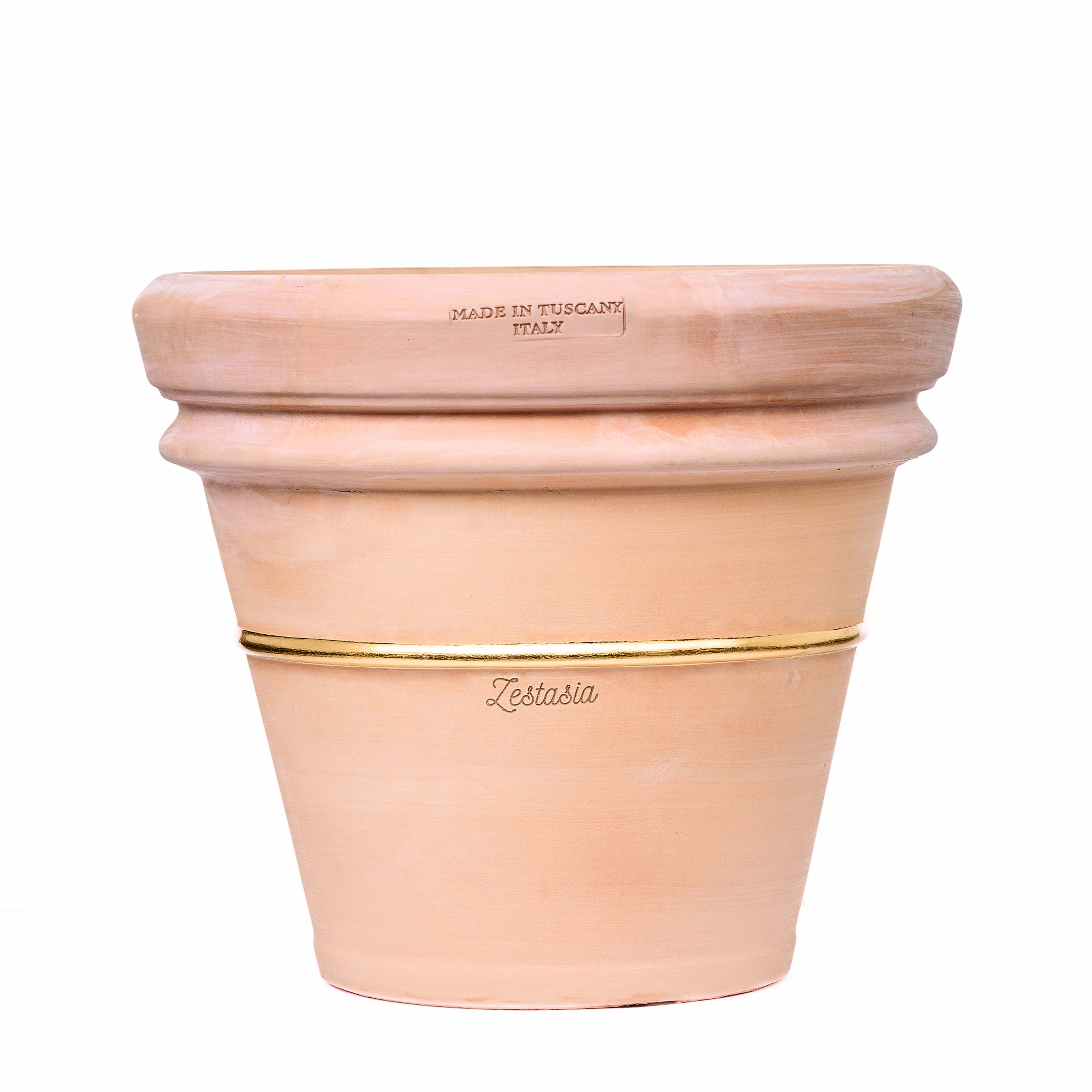 Hand-gilded terracotta pot with 22-karat gold rim – Zestasia l’origine